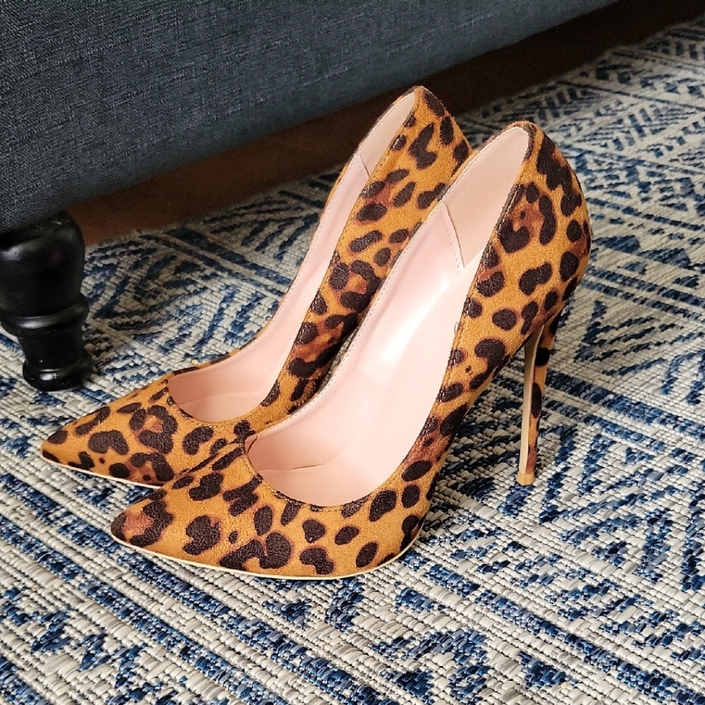 Elegant Leopard Print High Heels